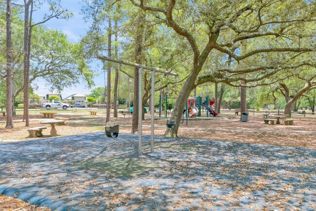 Building Photo - 46 Marlborough Rd