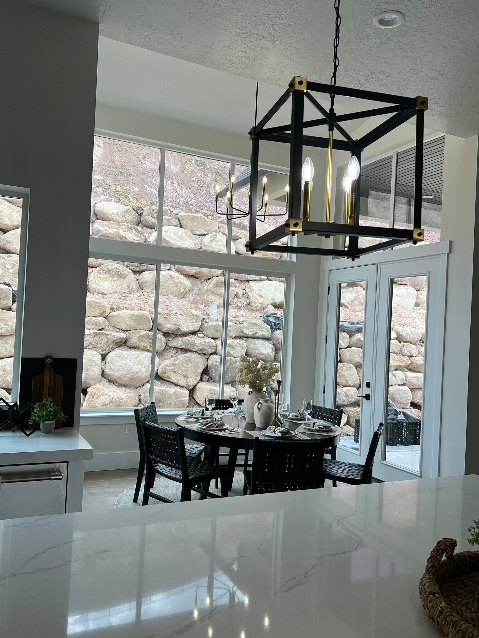 Windows everywhere - 4428 N Summer View Dr
