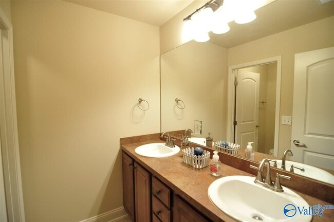 Building Photo - 276 Village Springs Dr