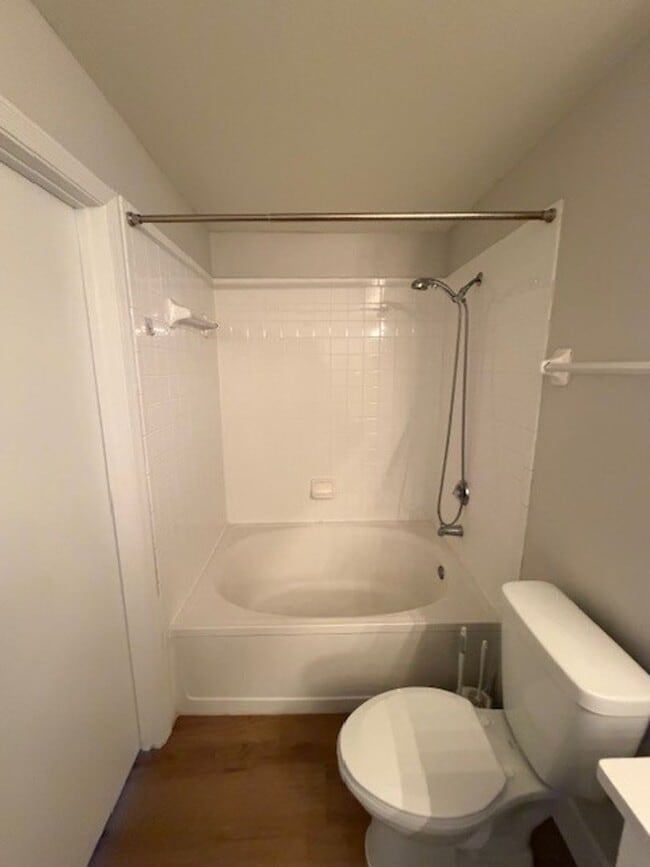 Building Photo - Application pending***Do Not Apply***Spacious 2/2 Condo in Sable Point within gated community