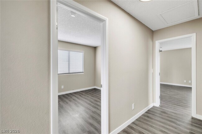 Building Photo - 2313 Tinsley Ct