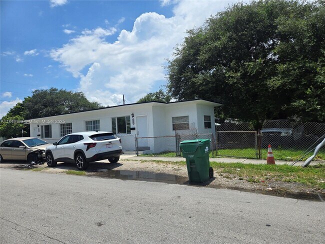 Building Photo - 8200 NW 23rd Ave