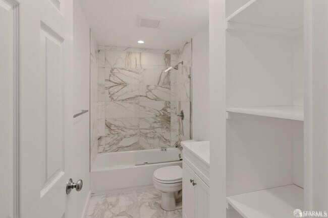 Building Photo - 68 Cayuga Ave