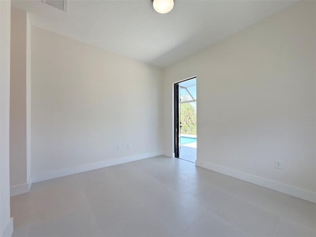 Building Photo - 14671 Lillian Cir