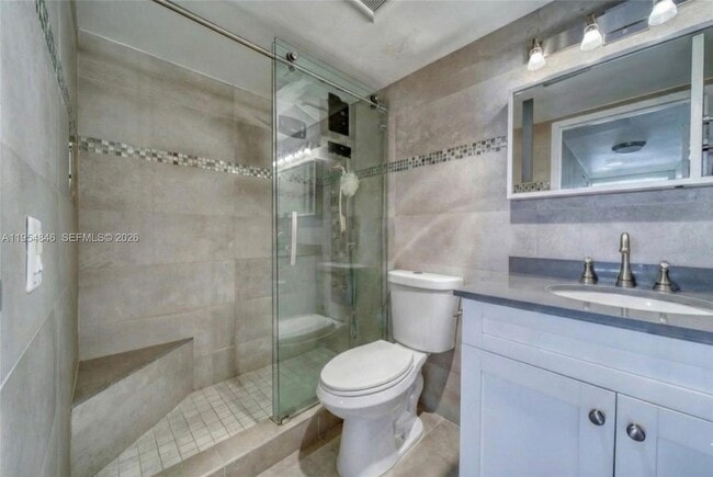 Building Photo - 6937 Bay Dr