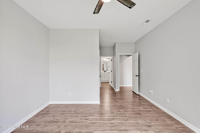 Building Photo - 4519 Sagedale Dr