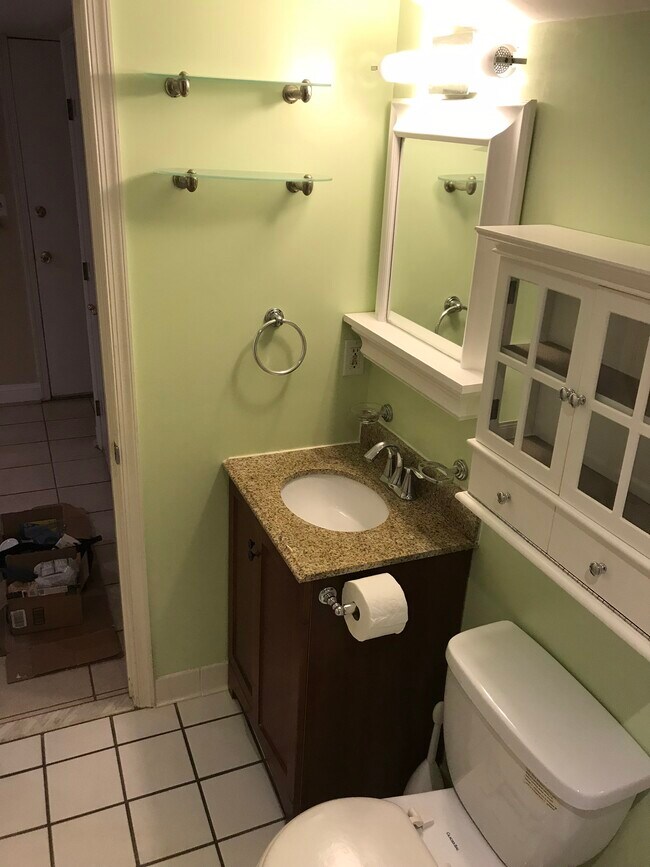 Granite Vanity - 1715 Euclid St NW