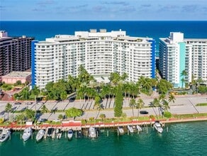 Building Photo - 5151 Collins Ave