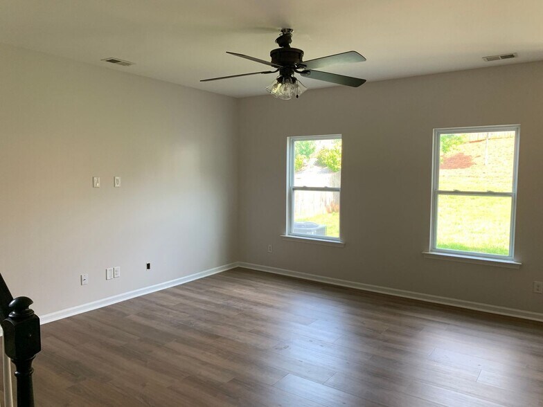Building Photo - 11114 Pond Valley Ct