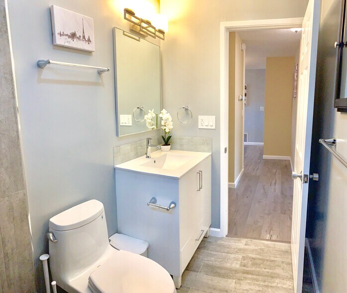 Building Photo - 1798 Starlite Dr