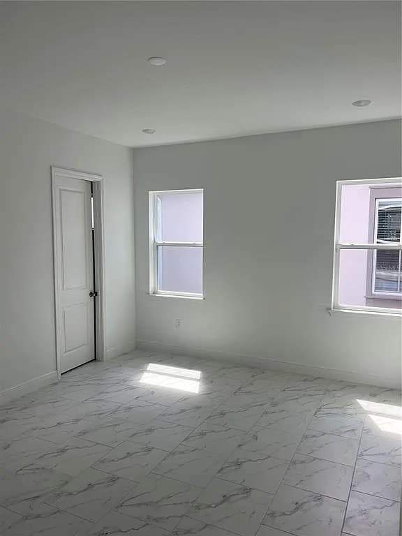 Building Photo - 10171 Pearson Ave