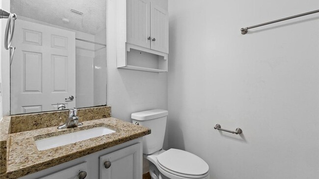 Building Photo - 406 Leawood Cir
