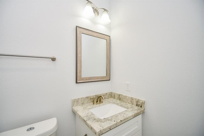 Building Photo - 703 Link Rd