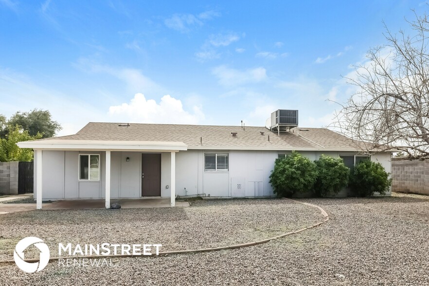 Building Photo - 2520 W Wood Dr