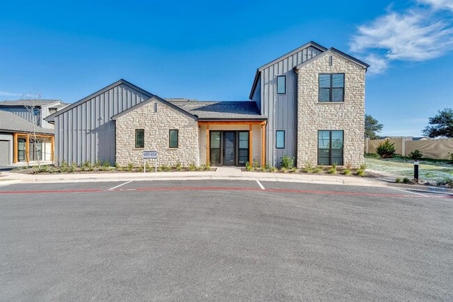 Primary Photo - 1601 Mustang Dr