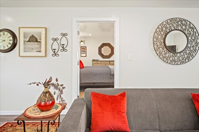 Building Photo - 273 W Carmel Valley Rd