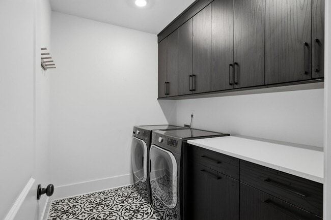 Building Photo - 7628 Delancey Dr