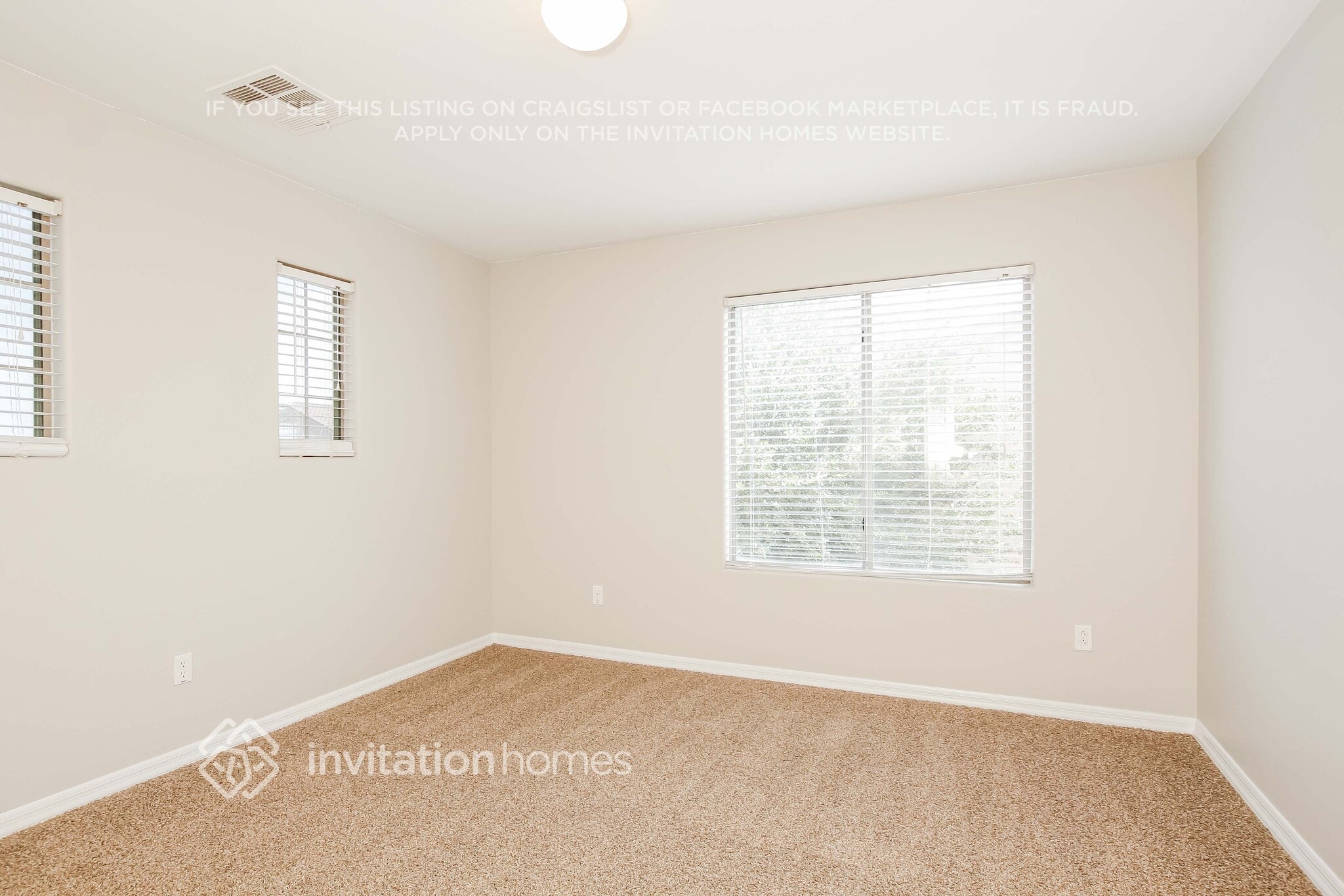 Building Photo - 977 W Jersey Way