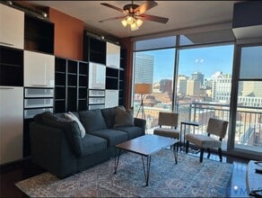 Building Photo - 301 Virginia St