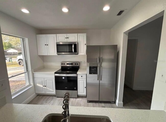 Building Photo - 14915 Gentilly Pl