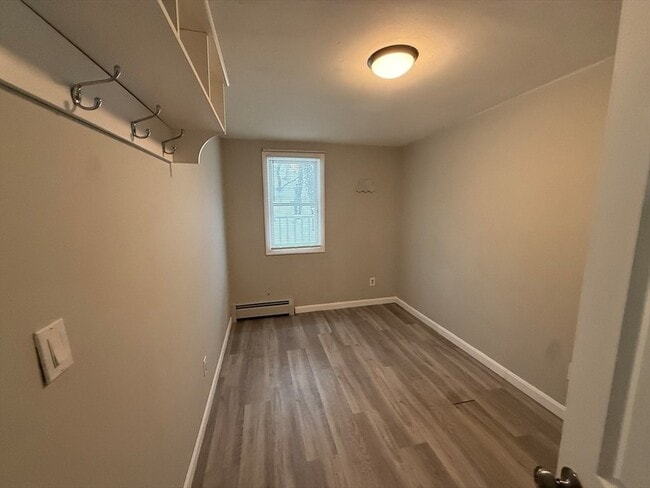 Building Photo - 176 Court St