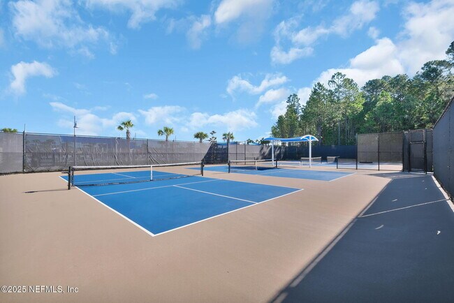 Building Photo - 147 Holly Forest Dr