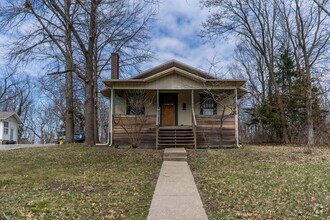 Building Photo - Charming home in the East Campus neighborhood