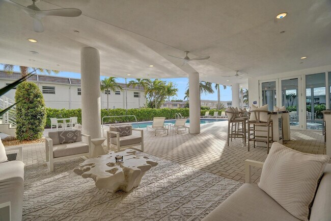 Building Photo - 612 Bayshore Dr