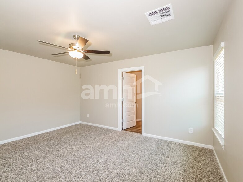 Building Photo - 9348 NW 126th St
