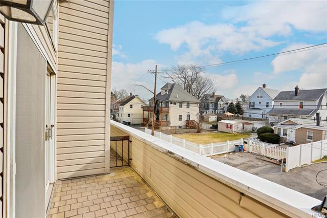 Building Photo - 2 bedroom in Bronx NY 10464