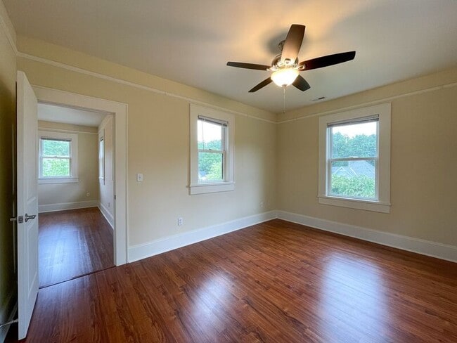 Building Photo - 56 Starnes Ave