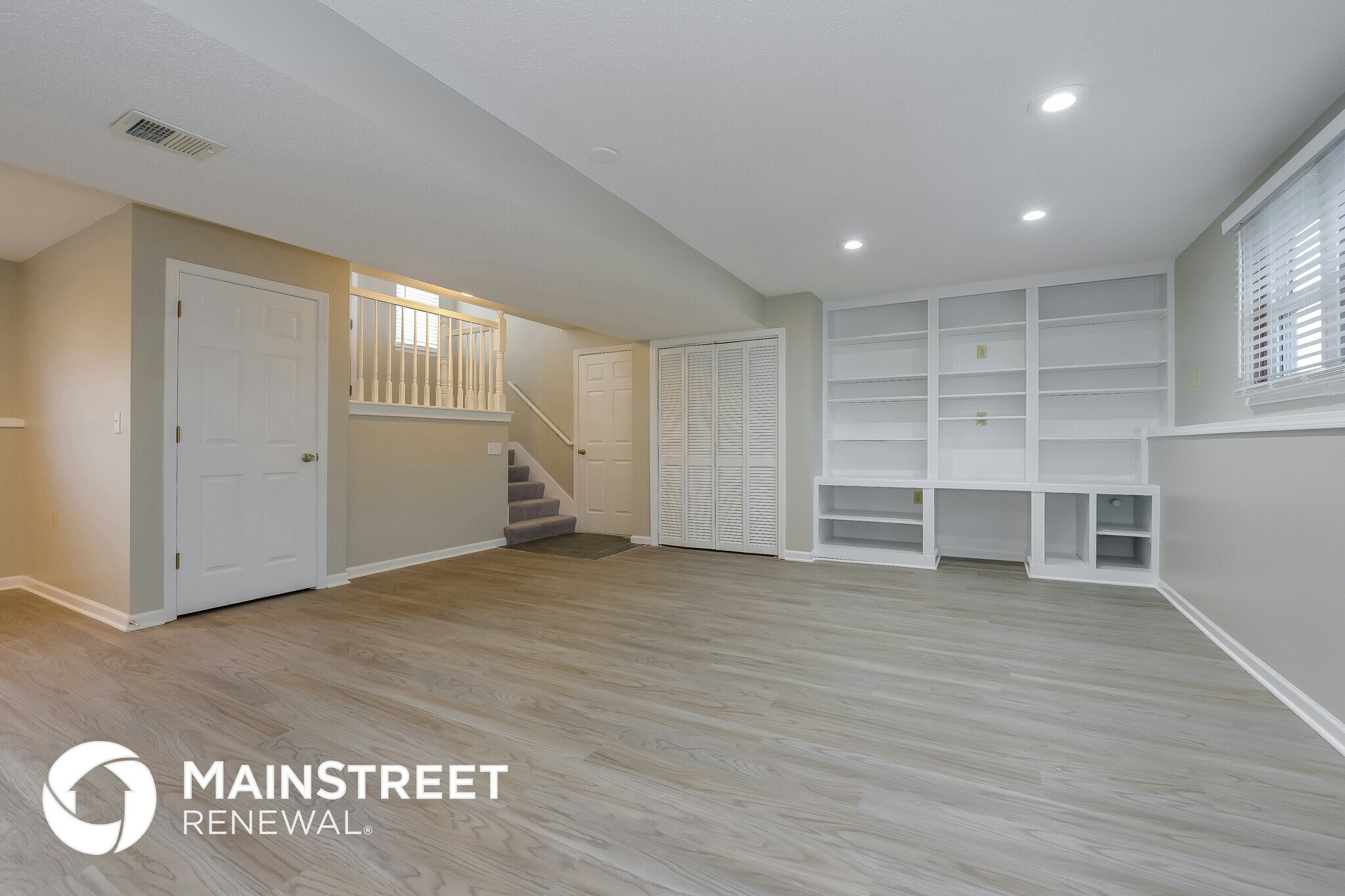 Building Photo - 410 N Cheyenne Dr