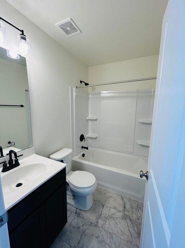 Building Photo - 608 Allegiance Dr