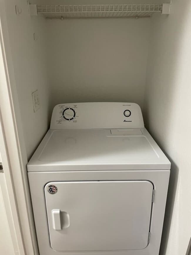 Building Photo - 2 Bedroom 2 Bath Condo W Sunset