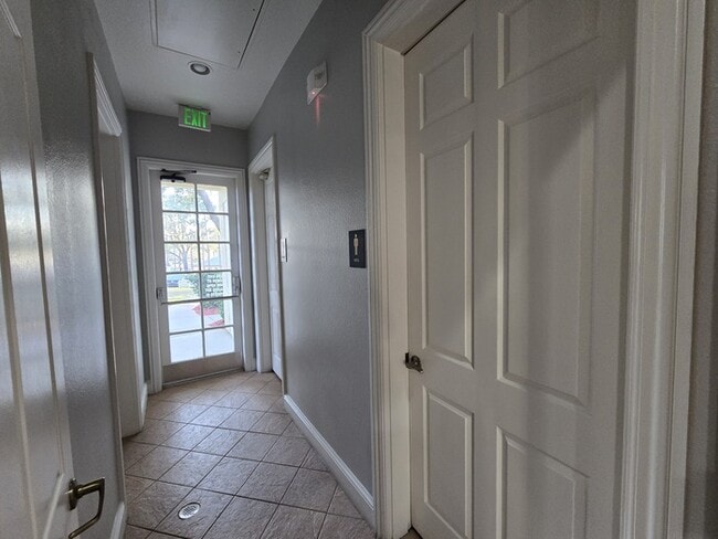 Building Photo - Great 2 Bed 1 Bath Ground floor condo in Legacy Dunes Kissimmee, FL $1599