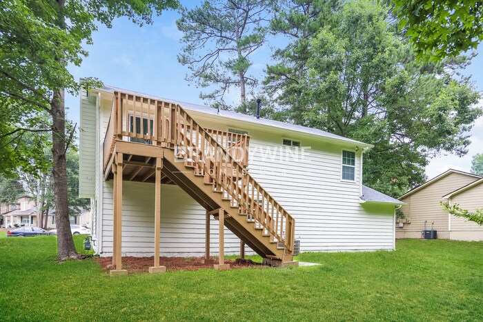 Building Photo - 6445 Emerald Pointe Cir