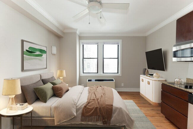 Building Photo - 11 W. Division