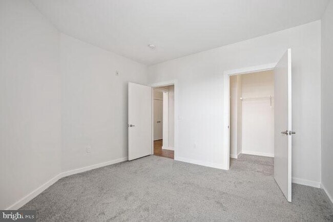 Building Photo - 131 Bridge Street Unit 1B-2-2420