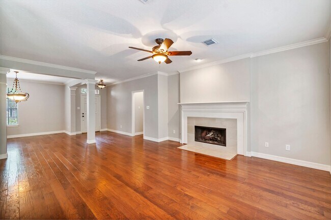 Building Photo - 31 N Duskwood Pl