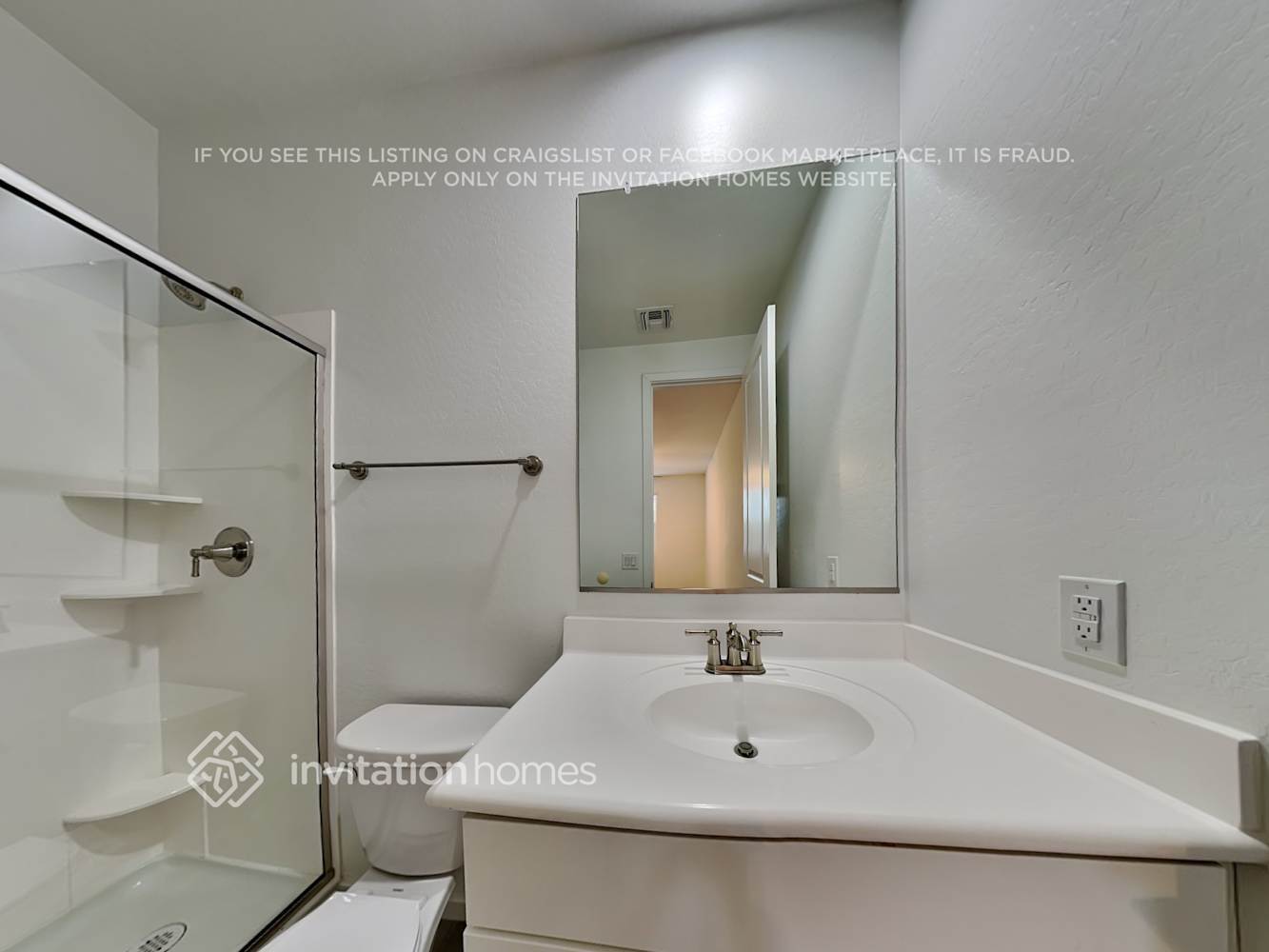 Building Photo - 17705 W Pinnacle Vista Dr