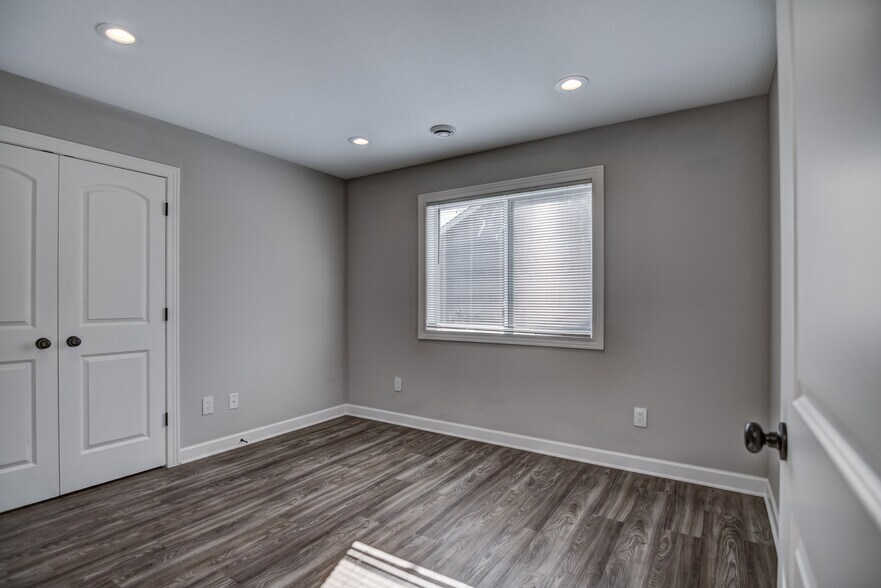 Building Photo - 1636 Gunston Dr