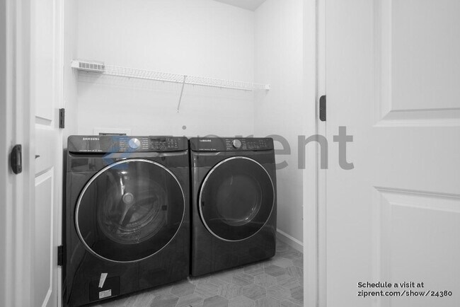 Building Photo - 7574 SE Blanton St