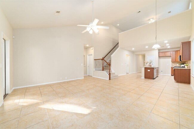 Building Photo - 6403 Guilford Glen Ln