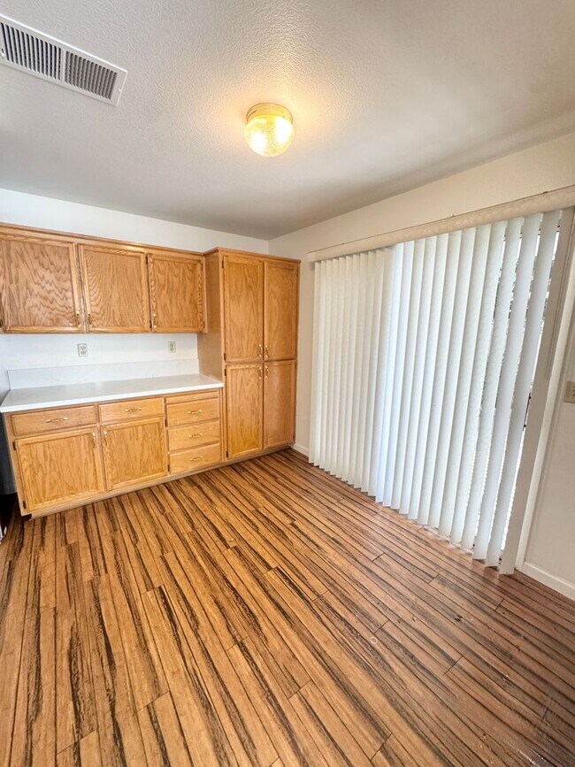 Building Photo - 310 Brightstone Cir