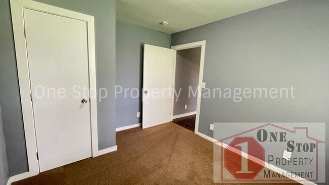 Building Photo - Updated 4 Bedroom, 2 Bath home in South Ka...