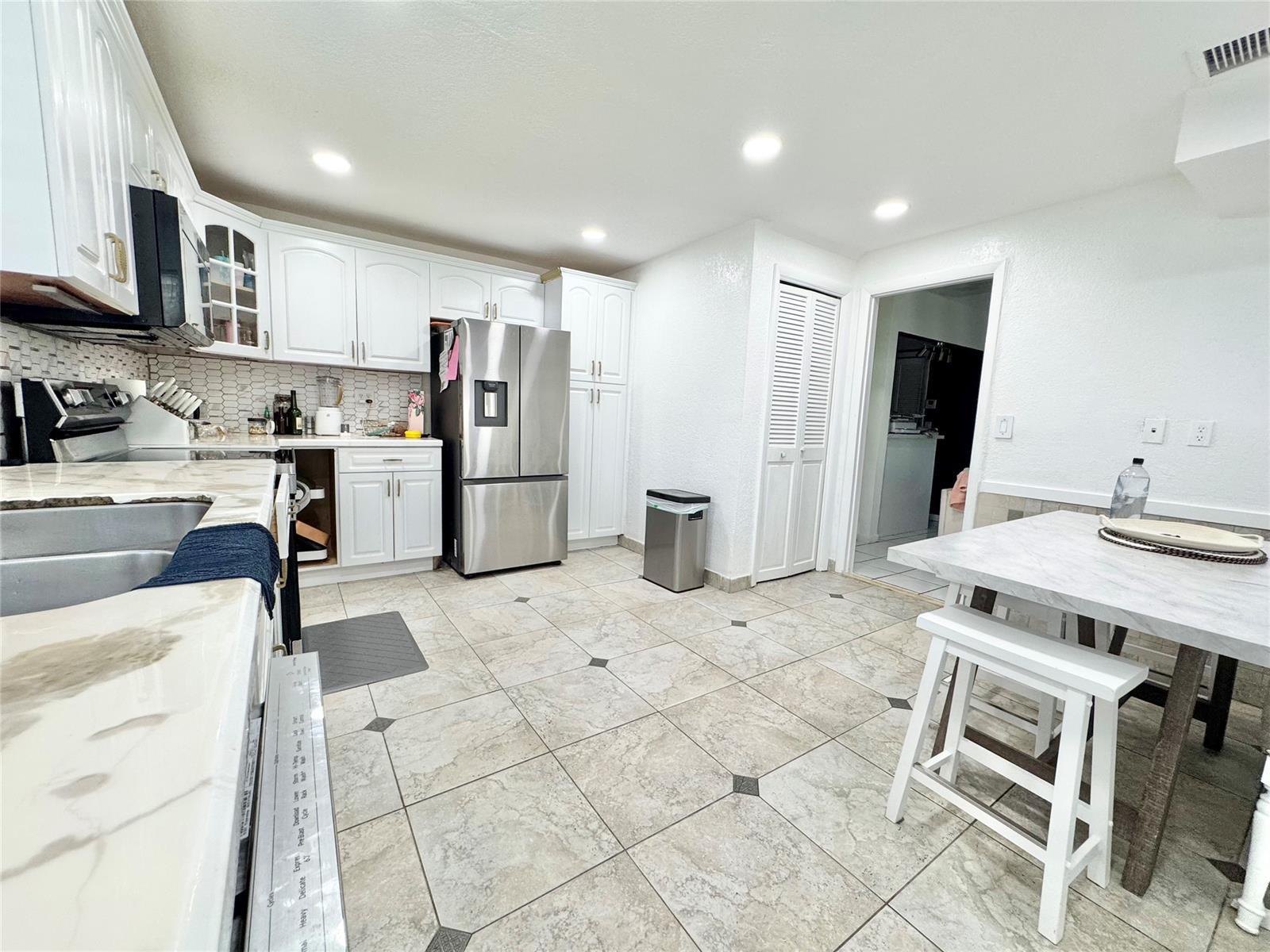 Building Photo - 3424 Spring Bluff Pl