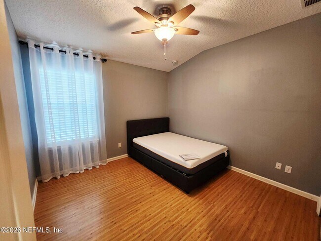 Building Photo - 529 Casa Sevilla Ave