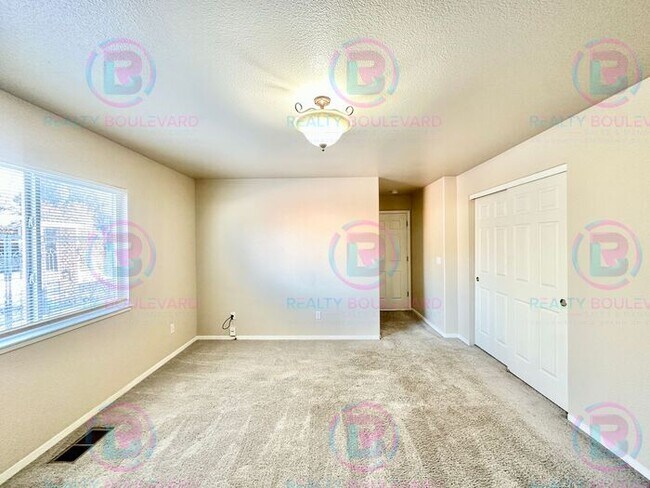Building Photo - 1 Month Free!!! Beautiful 3BR 2 Bath home with RV Parking!