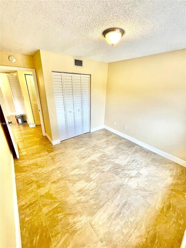 Building Photo - 3690 N 56th Ave