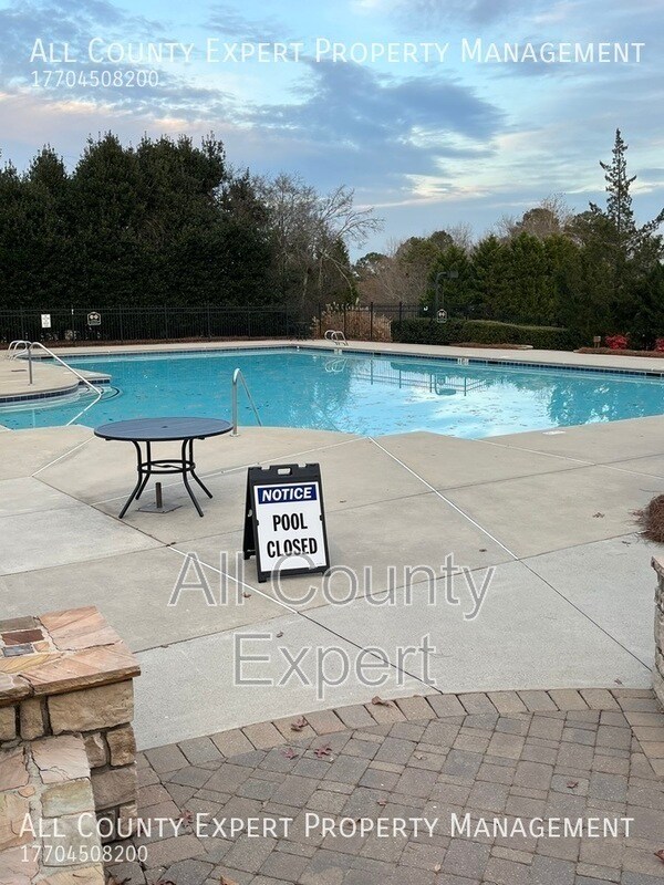 Building Photo - 4885 Hanson Farms Ln